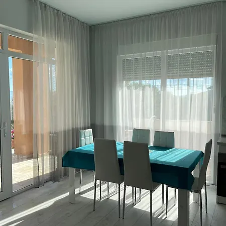 Вила * Asproválta